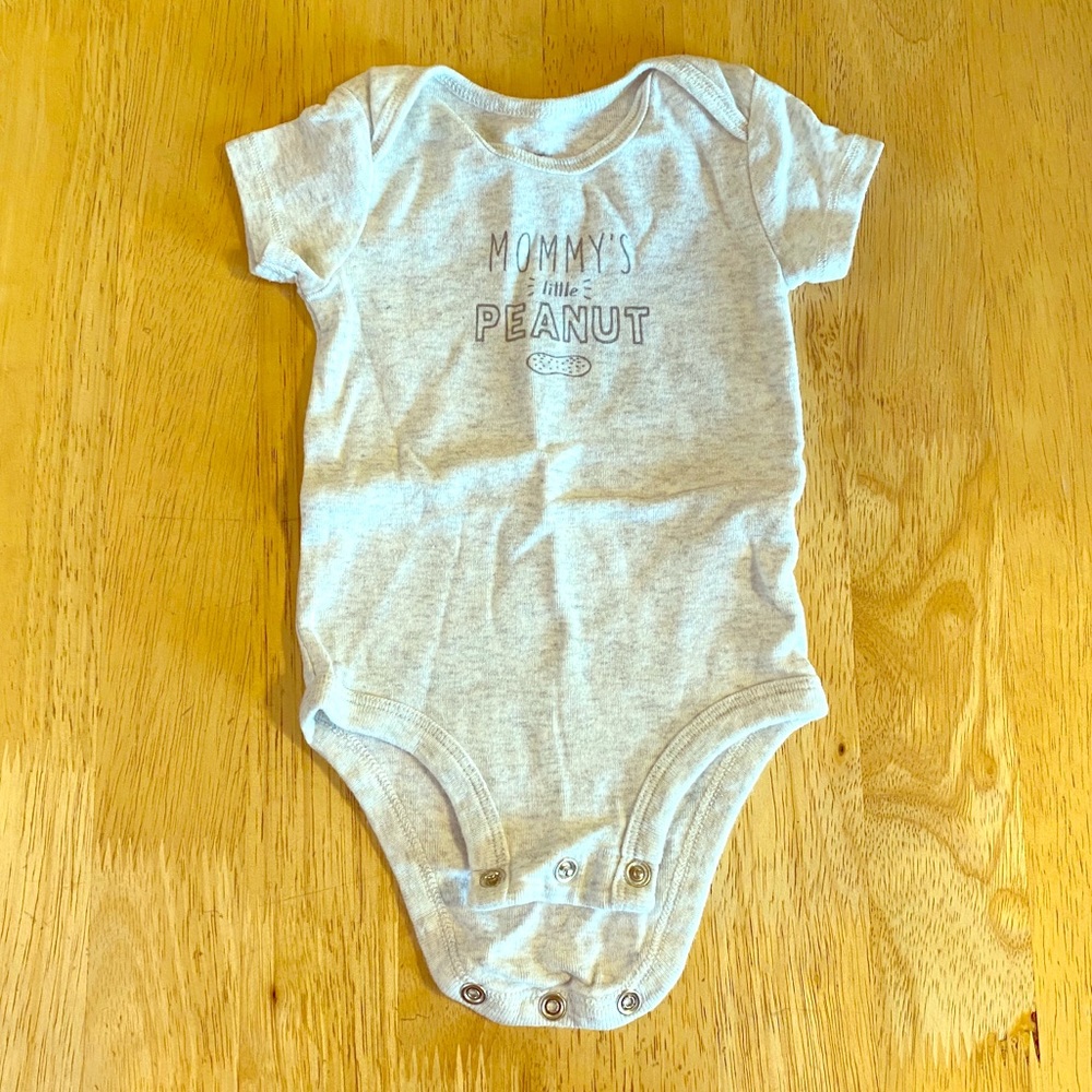 Carter’s Mommy’s Little Peanut Onesie Heather Gray